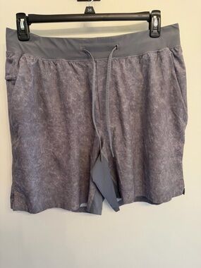 lululemon athletica Men's Gray Athletic Shorts Size XL